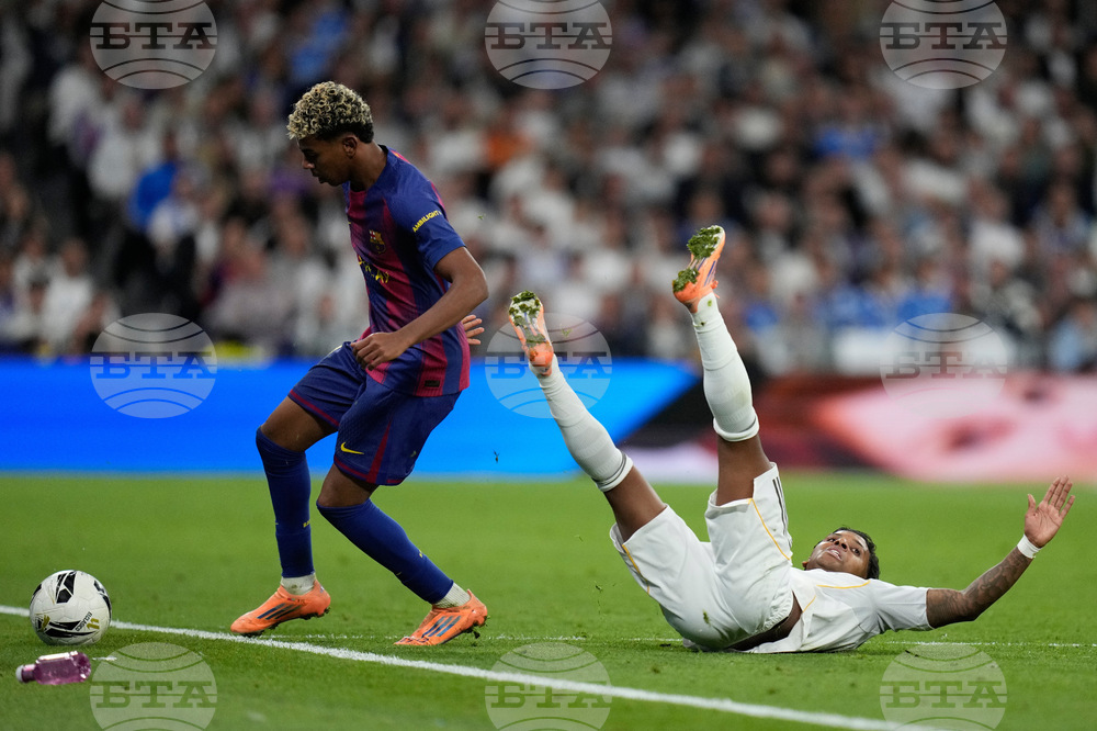 Ханзи Флик: "Винаги ще защитавам и ще помагам на Ламин"