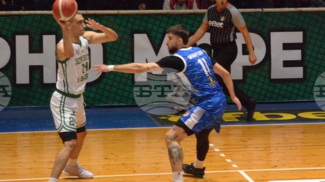 Баскетболистът на Академик Бултекс 99 Николай Михайлов пропуска остатъка от сезона заради контузия