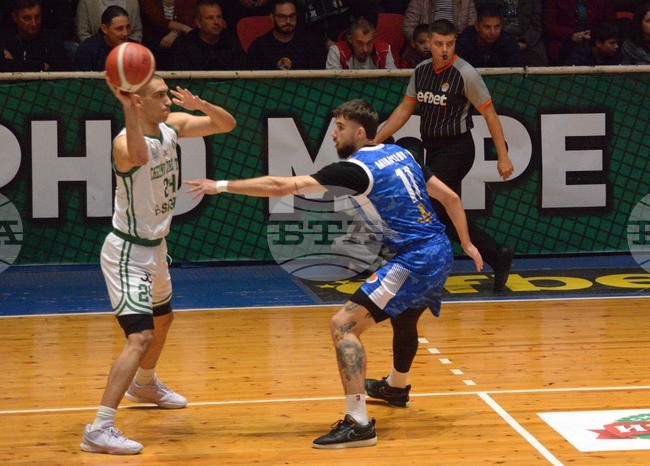 Баскетболистът на Академик Бултекс 99 Николай Михайлов пропуска остатъка от сезона заради контузия