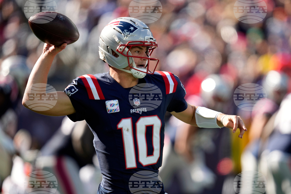 Browns Patriots Football