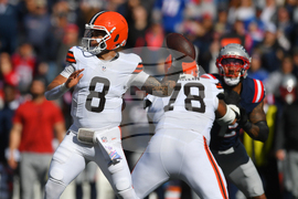 Browns Patriots Football