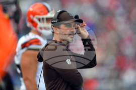 Browns Patriots Football