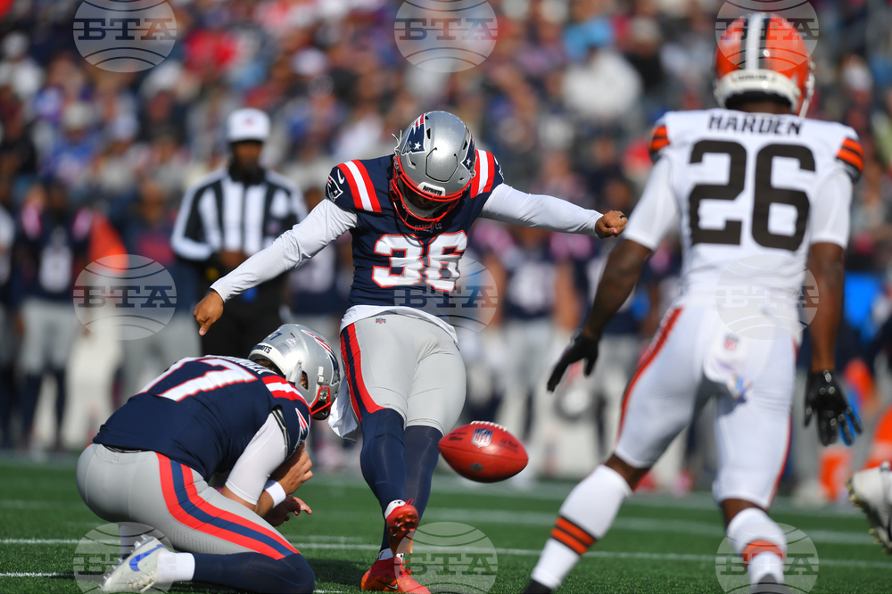 Browns Patriots Football