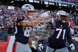 Browns Patriots Football