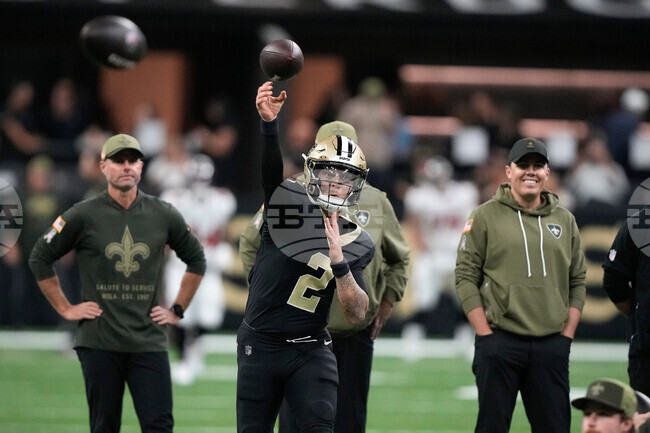 Buccaneers Saints Football