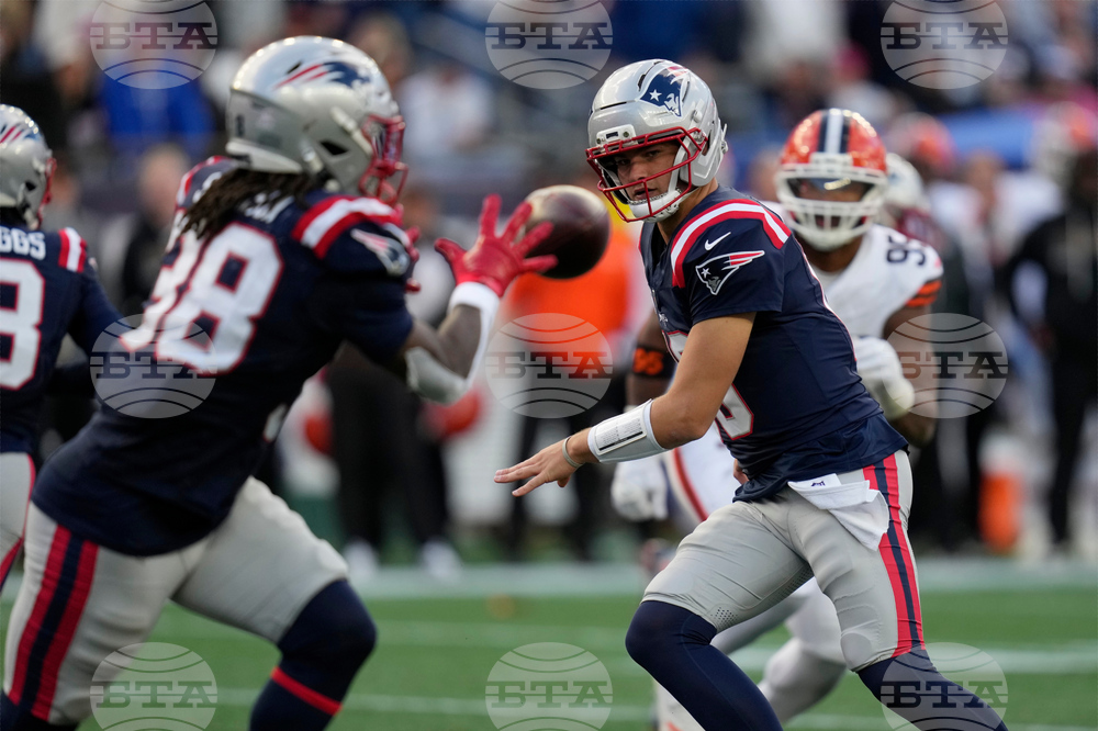 Browns Patriots Football