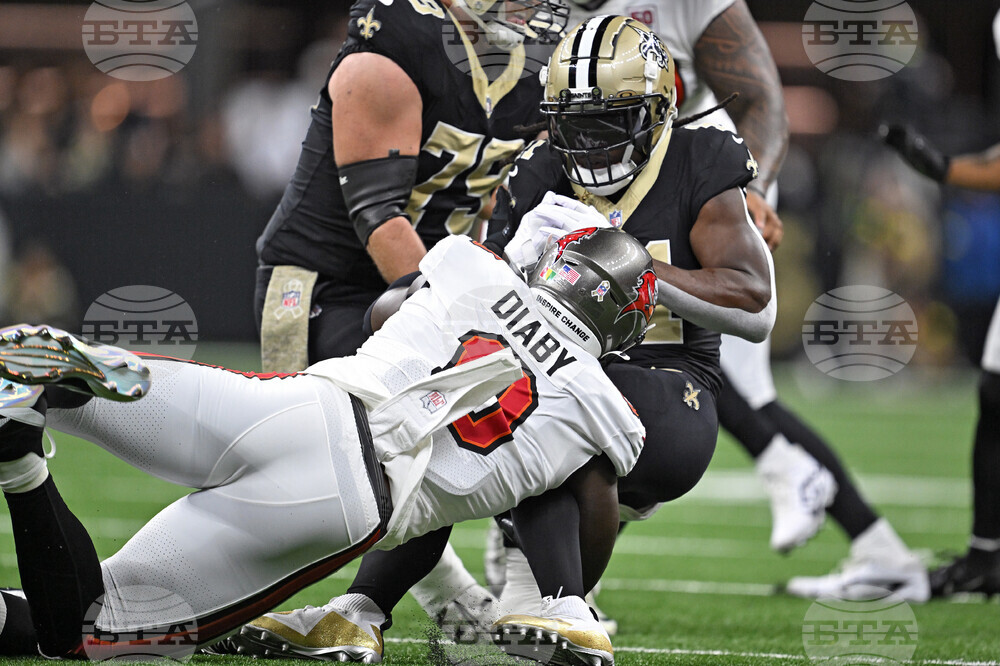Buccaneers Saints Football