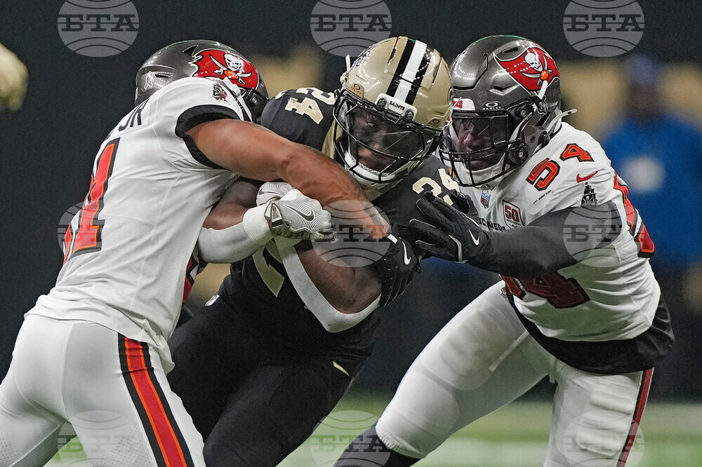 Buccaneers Saints Football