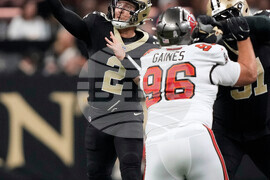 Buccaneers Saints Football