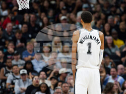 Nets Spurs Basketball