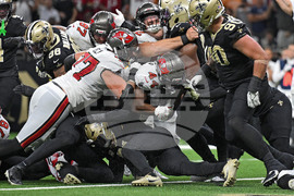 Buccaneers Saints Football