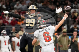 Buccaneers Saints Football