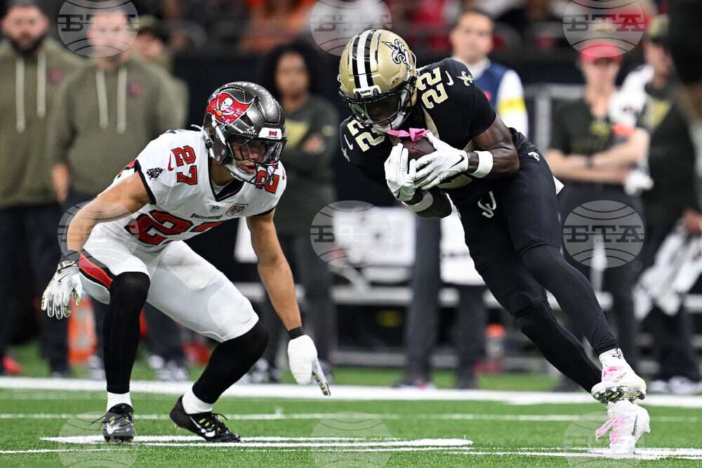 Buccaneers Saints Football