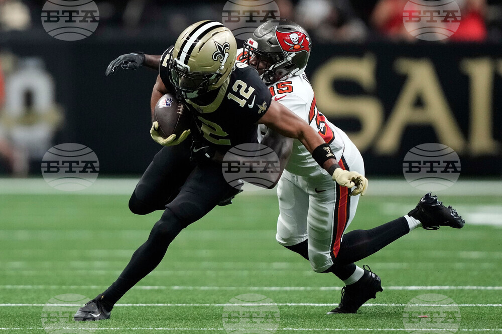 Buccaneers Saints Football