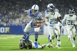 APTOPIS Titans Colts Football