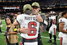 Buccaneers Saints Football