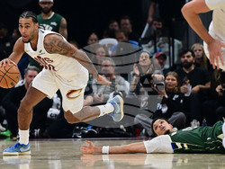 Bucks Cavaliers Basketball