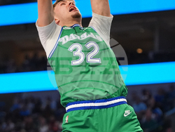 Raptors Mavericks Basketball