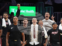 Knicks Heat Basketball