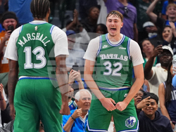 Raptors Mavericks Basketball