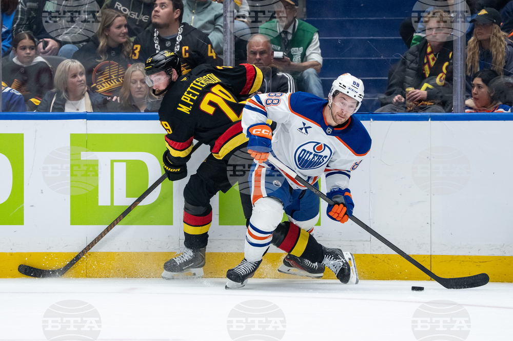 Oilers Canucks Hockey