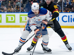 Oilers Canucks Hockey