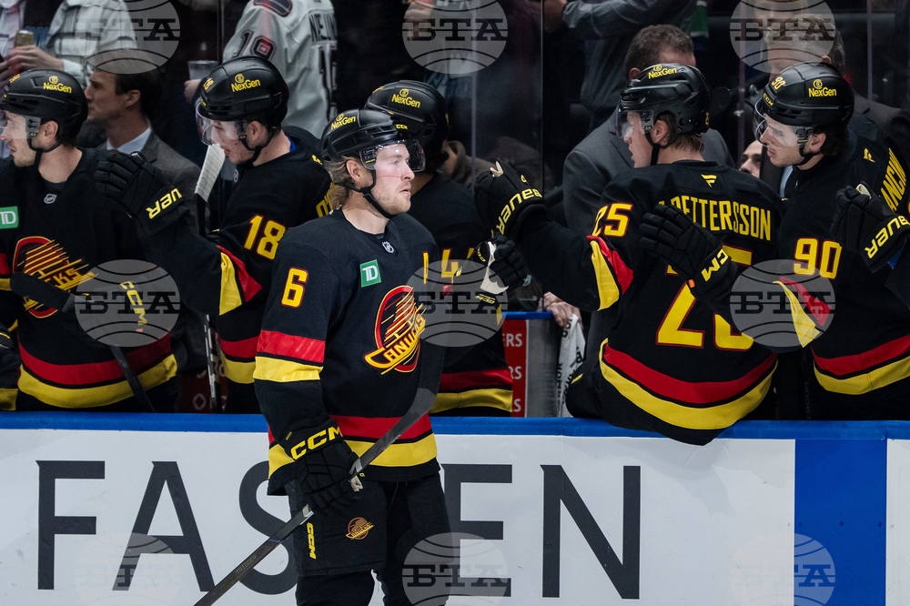 Oilers Canucks Hockey