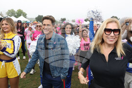 Rob Lowe at Komen MORE THAN PINK Walk in Los Angeles