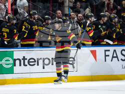 Oilers Canucks Hockey