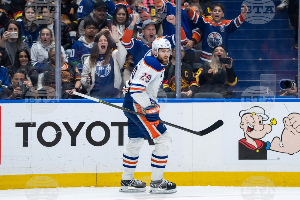 Oilers Canucks Hockey