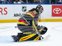 Oilers Canucks Hockey