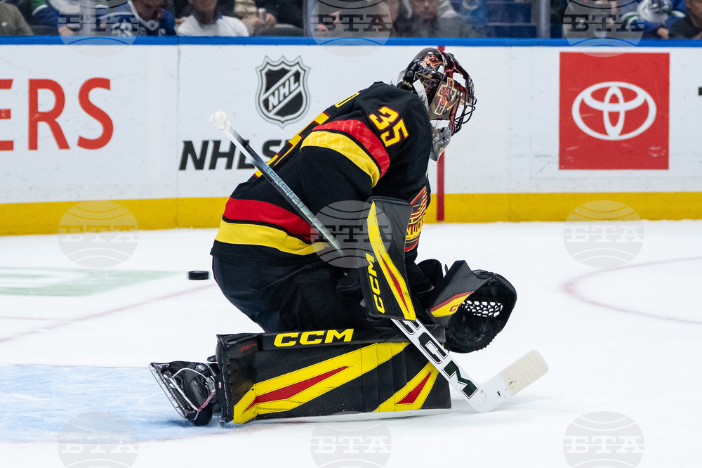 Oilers Canucks Hockey