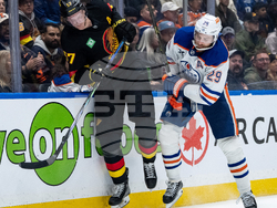 Oilers Canucks Hockey