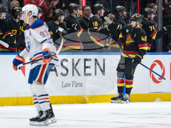 Oilers Canucks Hockey