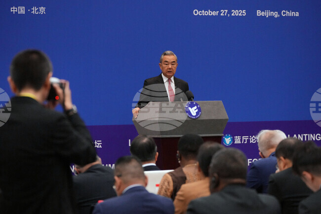 Китай намекна за възможна среща между Си Цзинпин и новата японска премиерка Такаичи