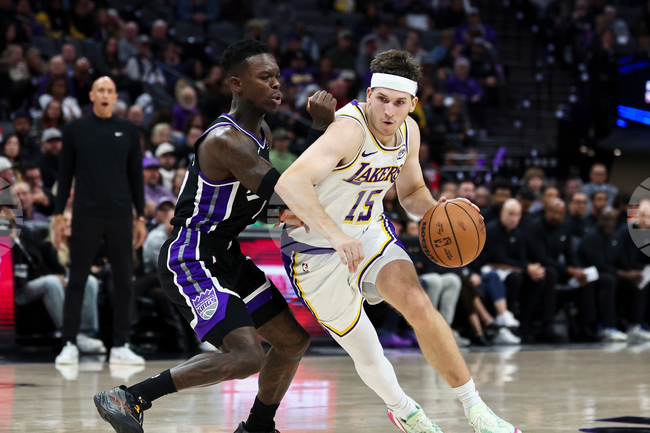 Остин Рийвс вкара рекордните в кариерата си 51 точки за победата на ЛА Лейкърс над Сакраменто, Далас Маверикс записа първи успех през сезона