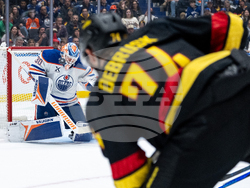 Oilers Canucks Hockey