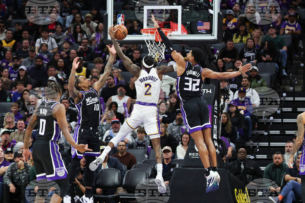 Lakers Kings Basketball