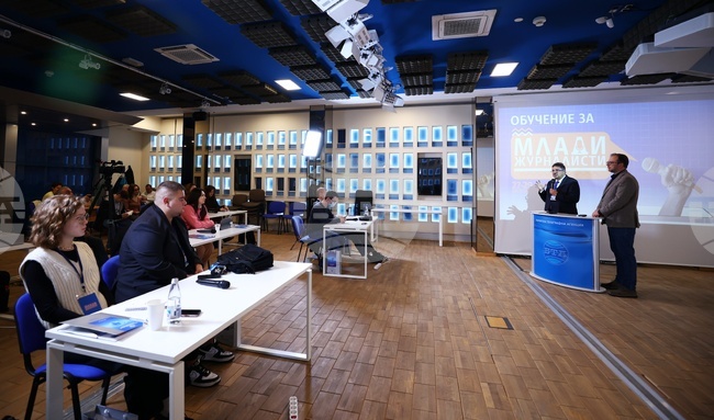 Десет млади журналисти участват в обучение, организирано съвместно от БТА и Европейския парламент