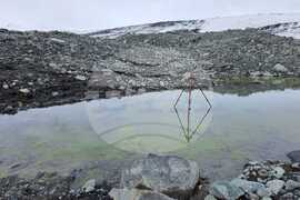 Антарктида - Ден 66 - тема на деня - Хидробиологът Весела Евтимова: Повечето езера в Антарктика поглъщат въглероден диоксид и допринасят за намаляването му в атмосферата