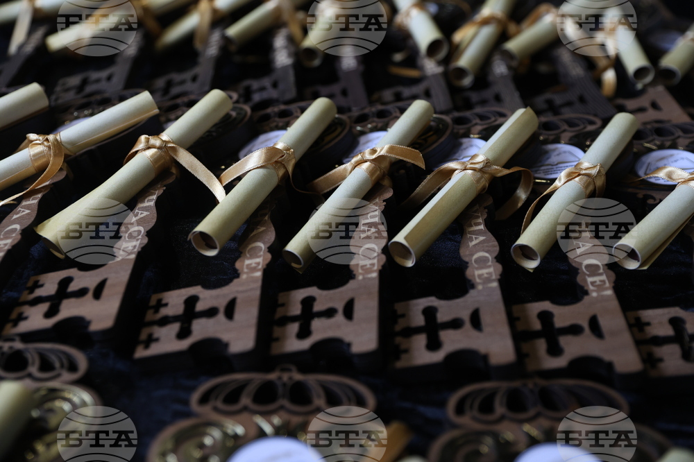 РУО-София - ключ на знанието - учители - връчване