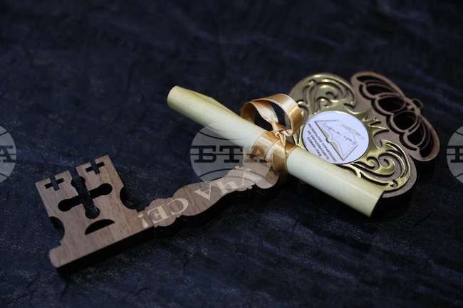  РУО-София - ключ на знанието - учители - връчване