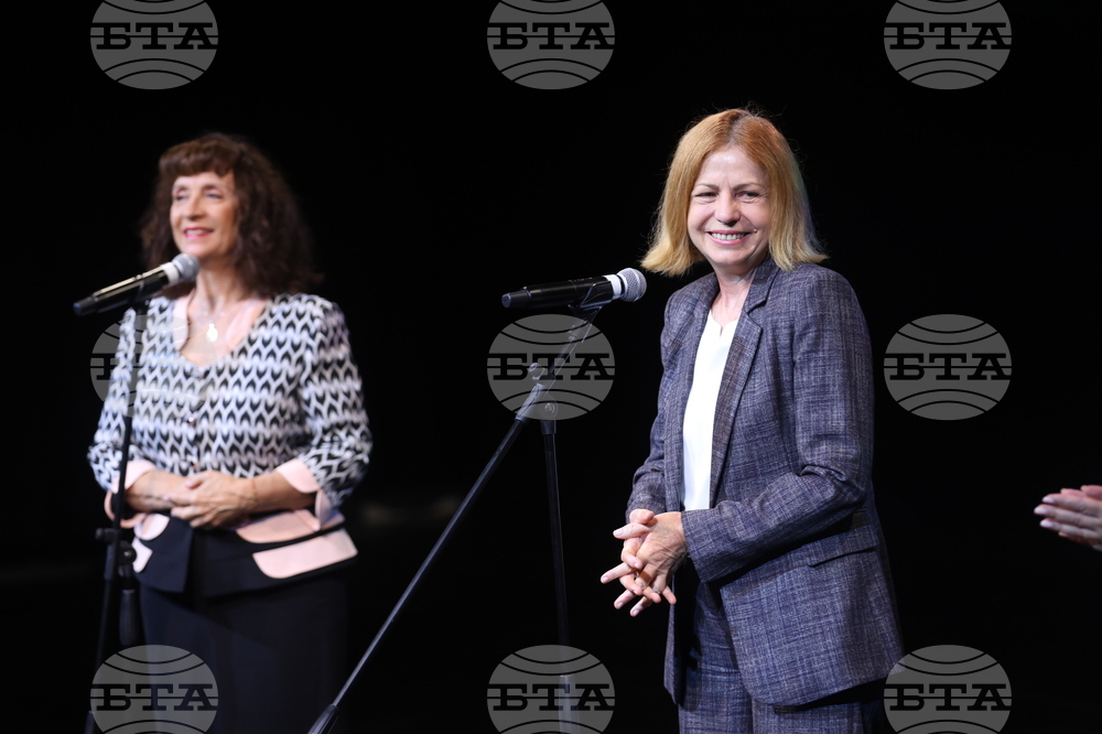 РУО-София - ключ на знанието - учители - връчване