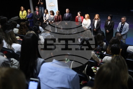 РУО-София - ключ на знанието - учители - връчване