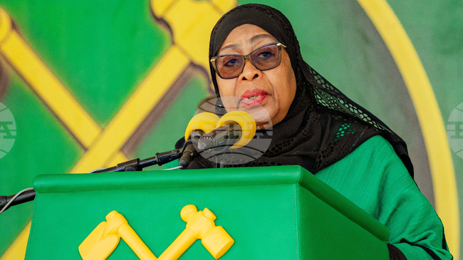 АФП: Самия Сулуху Хасан - дискретната президентка на Танзания, обвинявана в репресии срещу опозицията