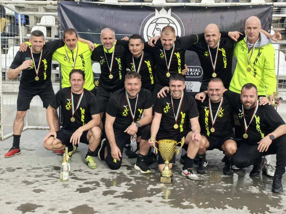 Пернишкият отбор по минифутбол Зелен свят стана шампион в Националния турнир за ветерани – 2025 в Стара Загора