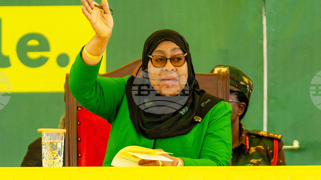 Настоящият президент на Танзания Самия Сулуху Хасан бе обявена за убедителна победителка на помрачените от насилие избори в страната