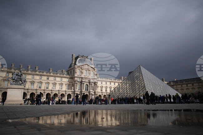 От догодина туристите от страни извън ЕС и ЕИП ще посещават Лувъра на по-висока цена