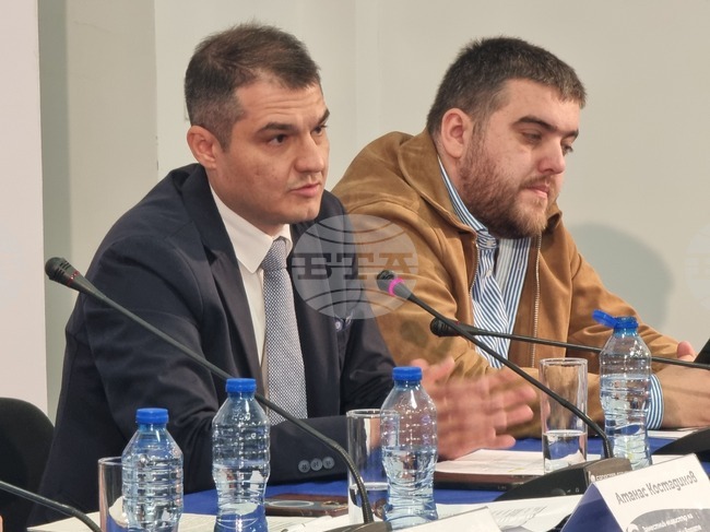 За туризма отрицателен знак от въвеждане на еврото няма, каза на среща в Кюстендил зам.-министърът на туризма Павлин Петров