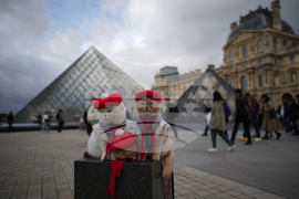 APTOPIX France Louvre